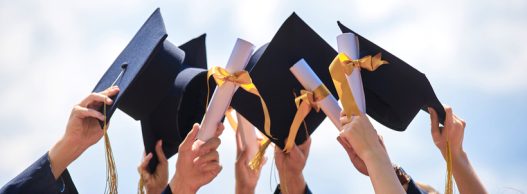 cover_students_graduation.jpg